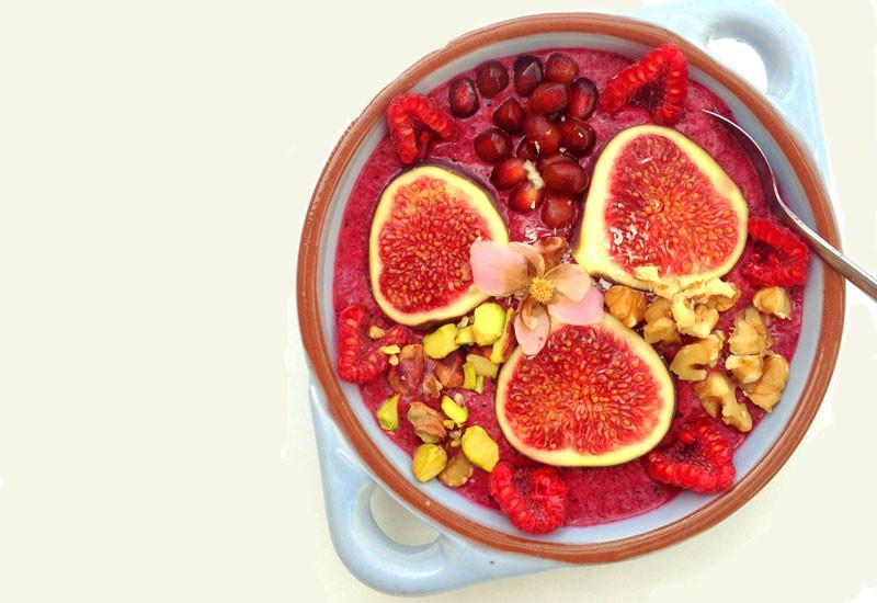 Baobab, Beetroot & Berry Smoothie Bowl