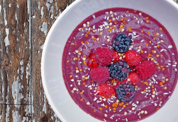 Berry, Baobab & Açai Bowl